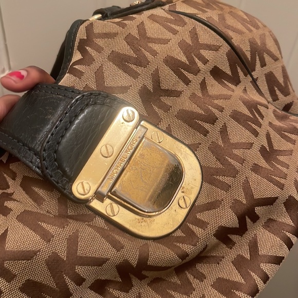 Michael Michael Kors please check all picture of condition - Picture 14 of 16